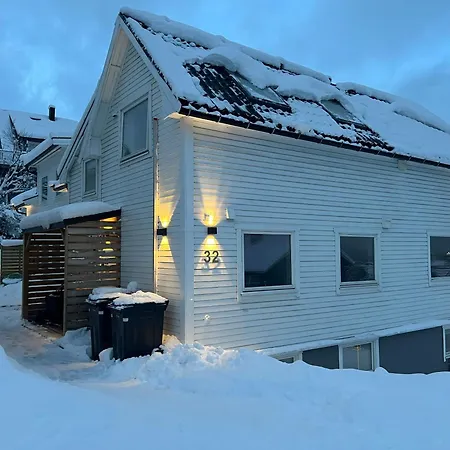 Lyngen - Tag 아파트 트롬쇠